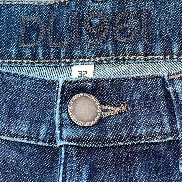 ￼ Vince denim jeans for men size 32​ - Picture 7 of 8